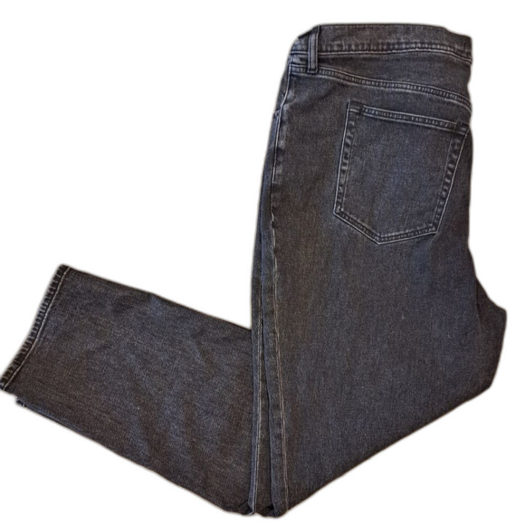 Abercrombie & Fitch The 90's Slim Straight Ultra High Rise Black Denim Jeans 35 - Picture 2 of 8